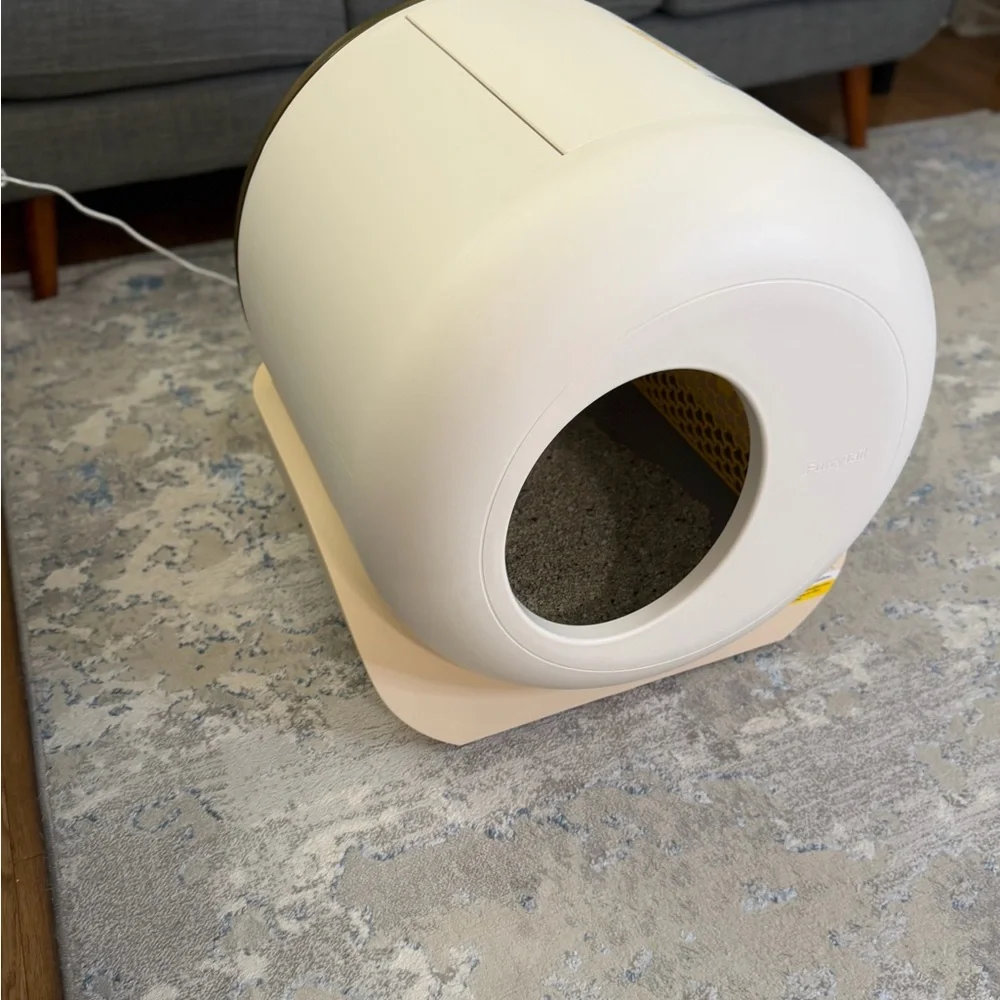 Modern White Cat Litter Box
